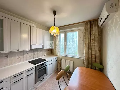 Продается 3-комнатная квартира