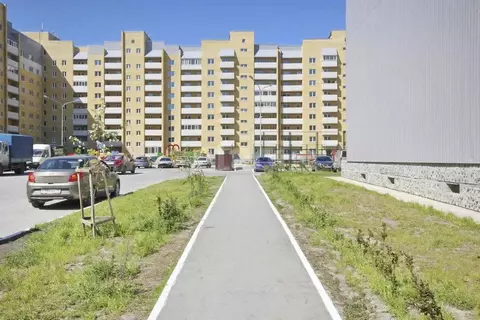2-к кв. Тюменская область, Тюмень ул. Избышева, 6 (55.8 м)