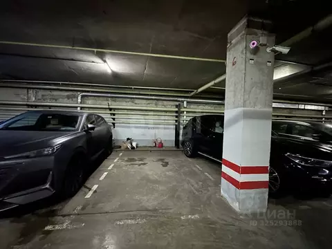 Гараж в Москва проезд Березовой Рощи, 12 (10 м)