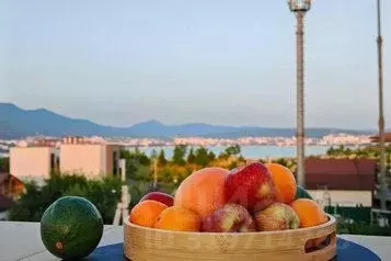 Дом в Краснодарский край, Геленджик Персиковый сад мкр, 382 (200 м)