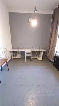 Комната Санкт-Петербург 11-я Васильевского острова линия, 52 (15.0 м)