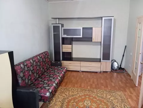 1-к кв. Курская область, Курск просп. Вячеслава Клыкова, 92 (51.0 м)