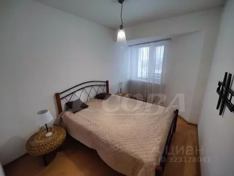 2-к кв. Тюменская область, Тюмень ул. Грибоедова, 6к1 (60.0 м)