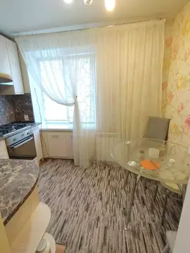 3-к кв. Челябинская область, Озерск Ленинградская ул., 11 (69.3 м)