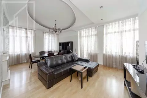 3-к кв. Москва ул. Серафимовича, 2 (110.0 м)