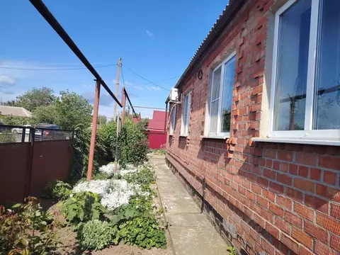 Дом в Краснодарский край, Ейский район, с. Кухаривка ул. Советов (203 ...