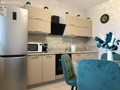 3-комнатная квартира: Пермь, улица Революции, 52Б (81.5 м)