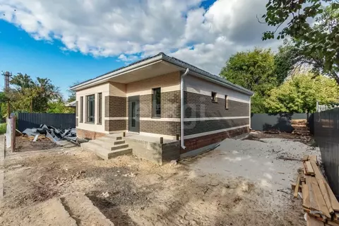 Дом в Ростовская область, Азовский район, Поселок Красный сад, Красный ...