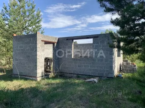 Дом в Тюменская область, Тюменский муниципальный округ, с. Леваши ул. ...