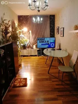 4-комнатная квартира: Санкт-Петербург, 14-я линия Васильевского ...