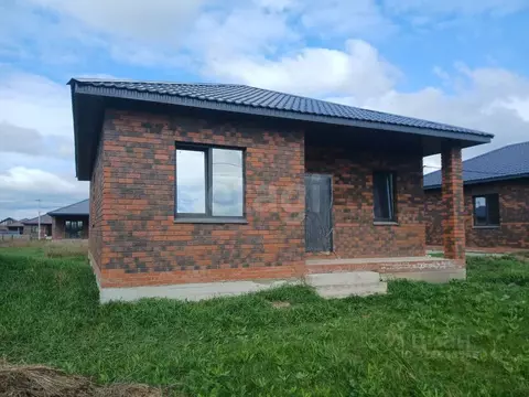 Дом в Башкортостан, Кармаскалинский район, Кабаковский сельсовет, д. ...