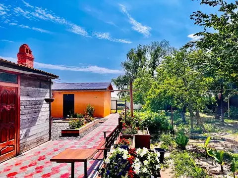 Дом в Астраханская область, Камызякский район, с. Затон ул. ...