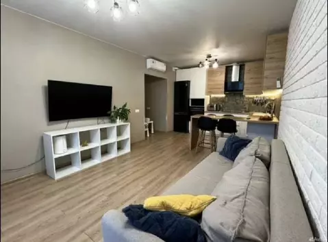 Продается 2-комнатная квартира