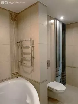 3-комнатная квартира: Энгельс, проспект Фридриха Энгельса, 83 (100 м)