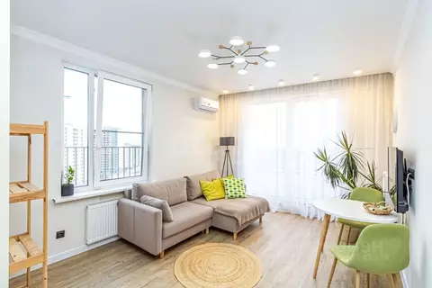 Студия Тюменская область, Тюмень ул. Фармана Салманова, 1 (27.2 м)