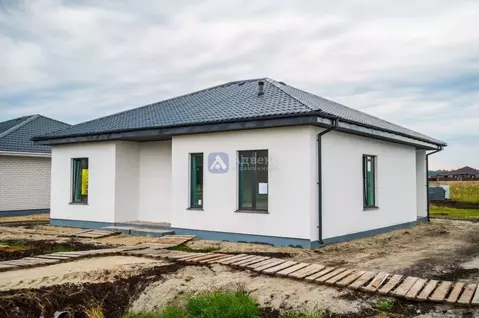 Дом в Тюменская область, Тюменский район, Новокаменский кп ул. ...