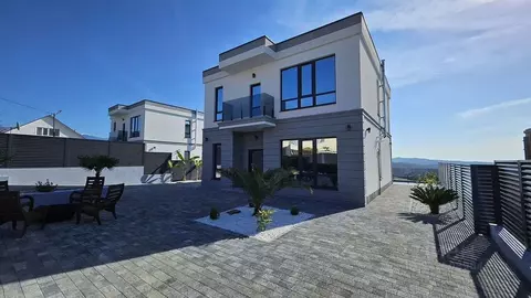 Дом в Краснодарский край, Сочи городской округ, с. Молдовка ул. ...