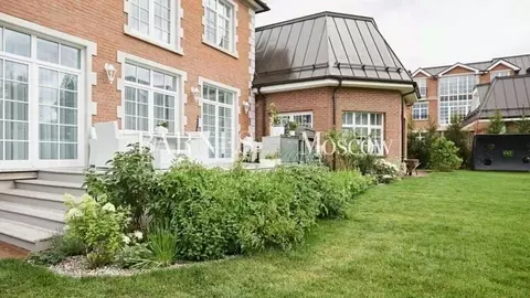 Дом в Московская область, Одинцовский городской округ, д. Раздоры, ...