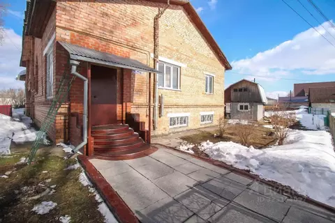 Таунхаус в Алтайский край, Тальменский район, с. Озерки ул. ...