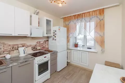 4-к кв. Тюменская область, Тюмень Восточный мкр, ул. Моторостроителей, ...