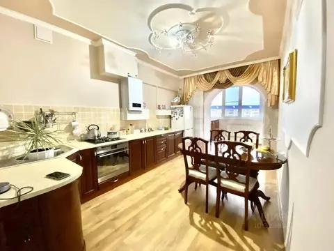 2-к кв. Чувашия, Чебоксары ул. Академика Королева, 4 (85.0 м)