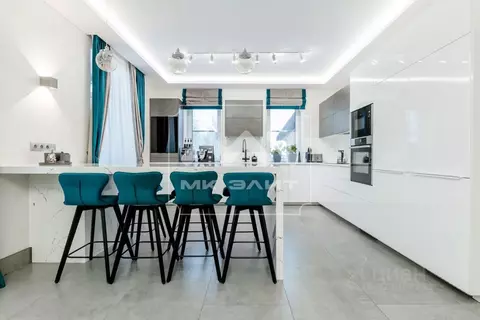 Дом в Ленинградская область, Выборгский район, Первомайское с/пос, ...