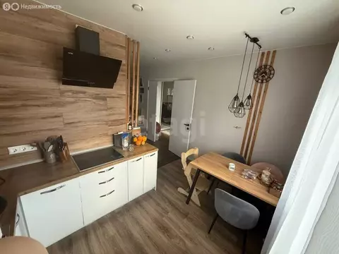 2-комнатная квартира: Новый Уренгой, проспект Губкина, 21 (56.6 м)