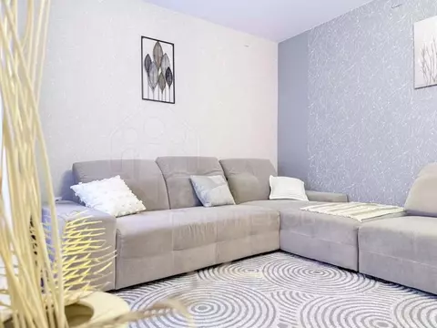 2-к кв. Иркутская область, Иркутск Крылатый мкр, 15 (67.0 м)