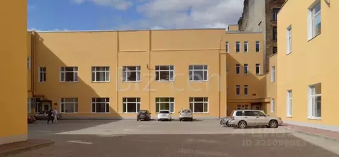 Офис в Санкт-Петербург Заозерная ул., 8 (863 м)