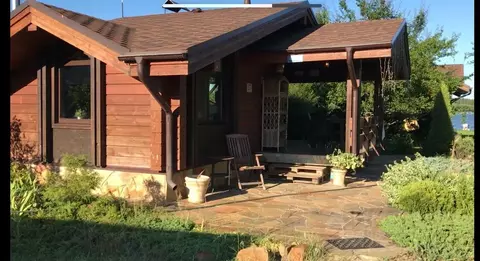 Дом в Белгородская область, Белгородский район, Крутологское с/пос, с. ...