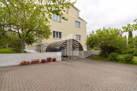Дом в Тульская область, Тула городской округ, д. Курлутовка 66 (350 м)