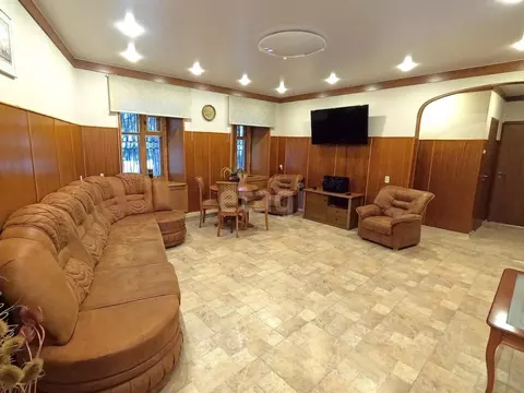 4-к кв. Ярославская область, Ярославль пл. Челюскинцев, 17а (106.4 м)