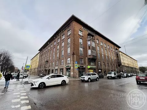 3-к кв. Ленинградская область, Выборг просп. Суворова, 13 (131.5 м)