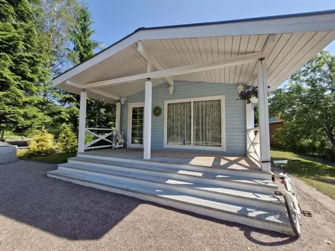 Дом в Ленинградская область, Выборгский район, Приморское городское ...