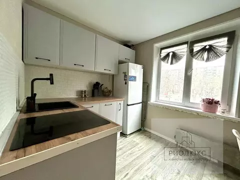 2-к кв. Челябинская область, Челябинск Университетская Набережная ул., ...