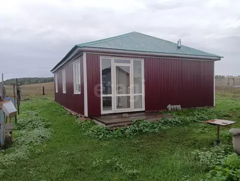 Дом в Башкортостан, Стерлитамакский район, Николаевский сельсовет, с. ...
