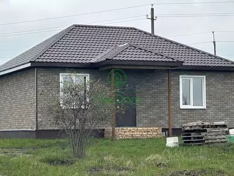 Дом в Белгородская область, Корочанский район, Погореловское с/пос, с. ...