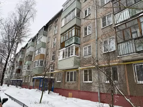 3-комнатная квартира: Ярославль, улица Урицкого, 32 (56.4 м)