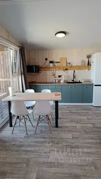 Дом в Крым, Ленинский район, Белинское с/пос, с. Верхнезаморское ул. ...