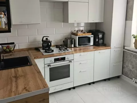 2-к кв. Крым, Ленино пгт ул. Энгельса, 15 (50.8 м)