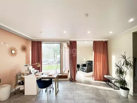 Офис в Ханты-Мансийский АО, Сургут тракт Тюменский, 19 (69 м)