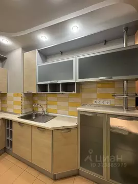 3-к кв. Санкт-Петербург Пулковская ул., 10к1 (82.4 м)