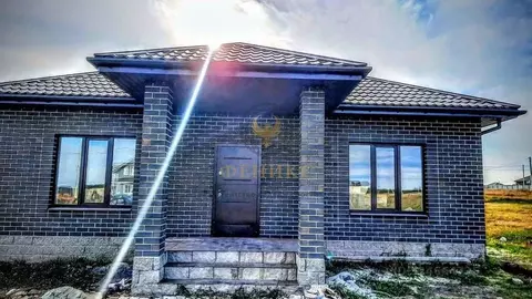 Дом в Белгородская область, Белгородский район, Пушкарское с/пос, с. ...