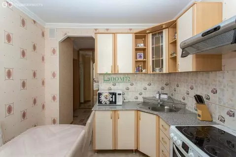 2-комнатная квартира: Тобольск, 7-й микрорайон, 35 (52 м)