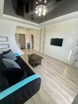 1-к кв. Ханты-Мансийский АО, Сургут ул. Есенина, 2 (49.0 м)