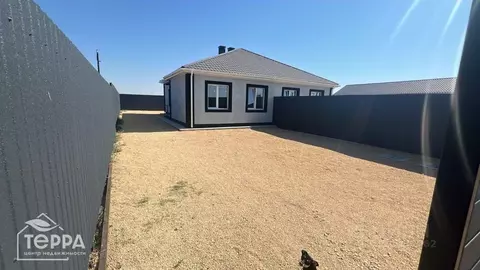 Дом в Крым, Сакский район, с. Суворовское 1 (77 м)