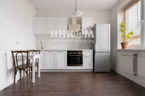 3-к кв. Московская область, Красногорск бул. Павшинский, 16 (70.1 м)