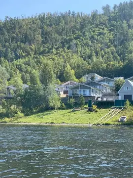 Дом в Самарская область, Жигулевск городской округ, с. Зольное ул. ...