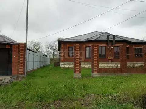 Дом в Ставропольский край, Михайловск Шпаковский район, ул. Знаменитая ...