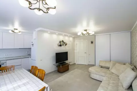 1-к кв. Тюменская область, Тюмень ул. Республики, 90 (50.0 м)